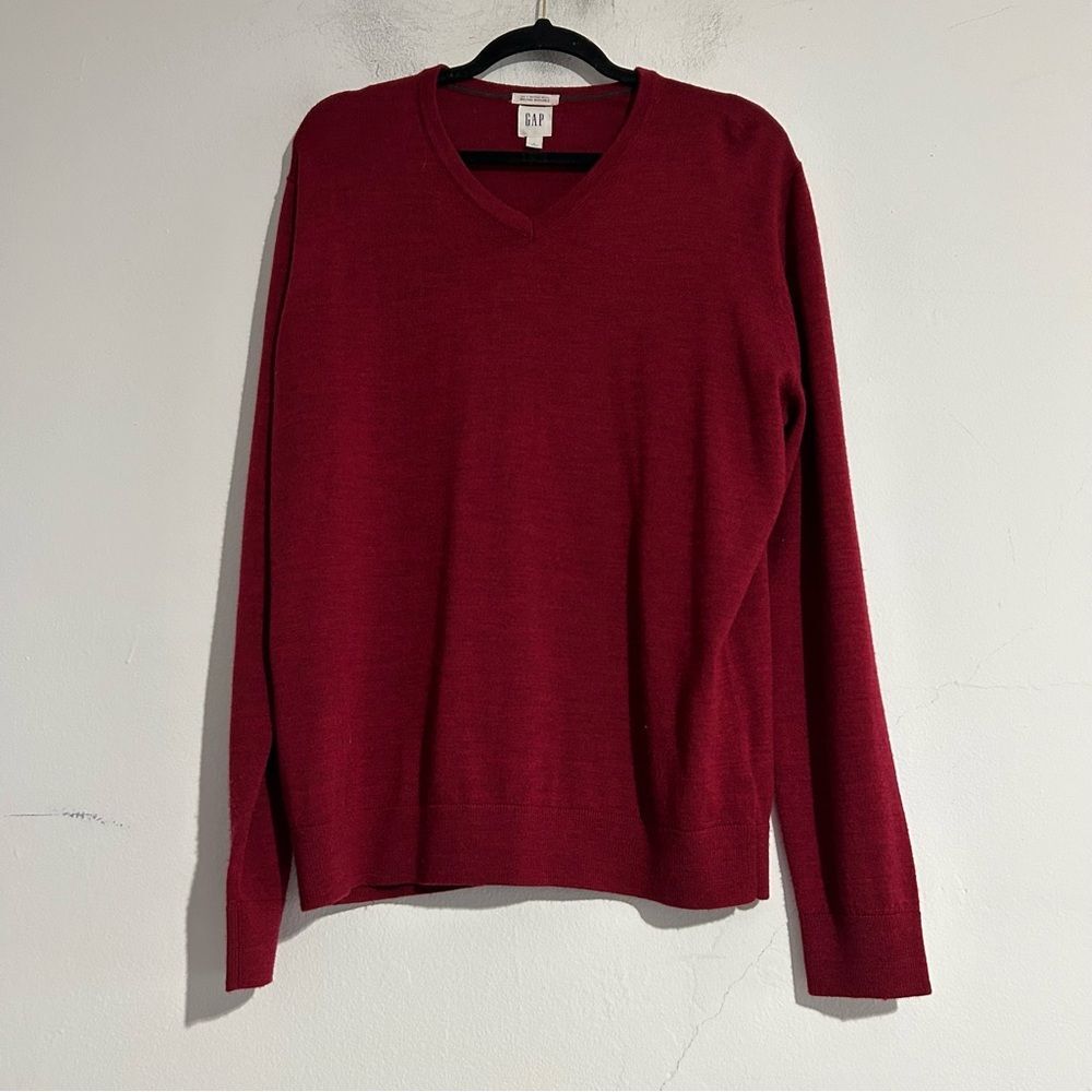 Gap V-Neck Pullover Sweater 100% Merino Wool Red Heather Large